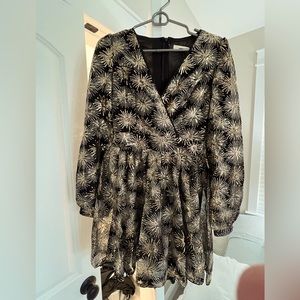 Gorgeous party dress perfect for a holiday party or New Years Eve!!!